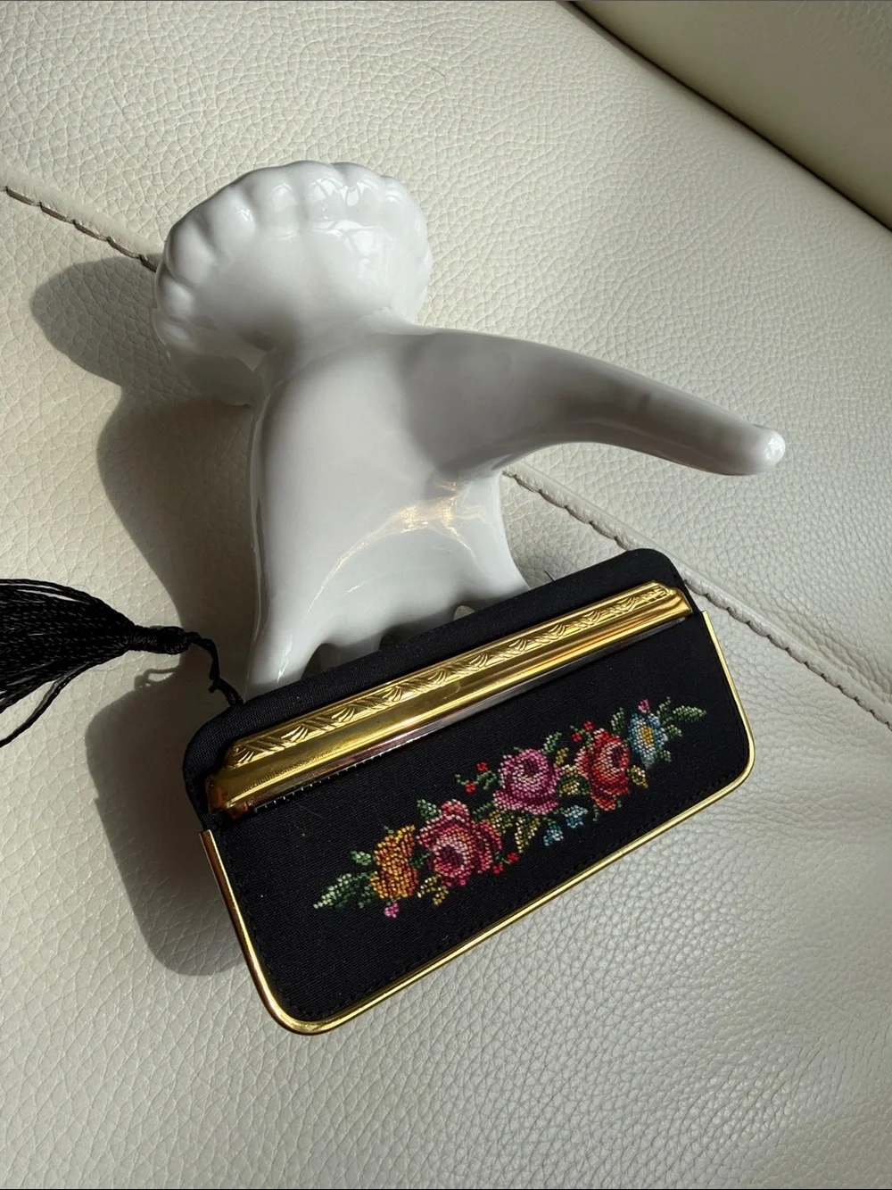 Vintage Black Floral Embroidered Compact Mirror and Comb Set
